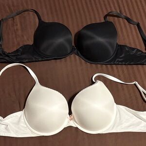 Body by Victoria bra set